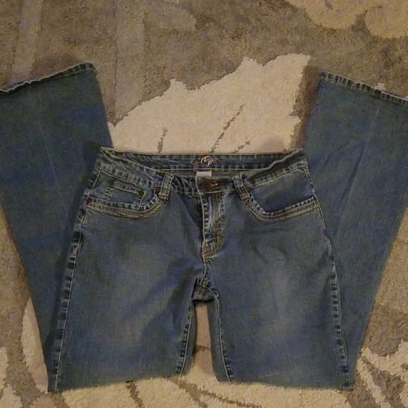 # Original Threads womens Jean's - Picture 1 of 3